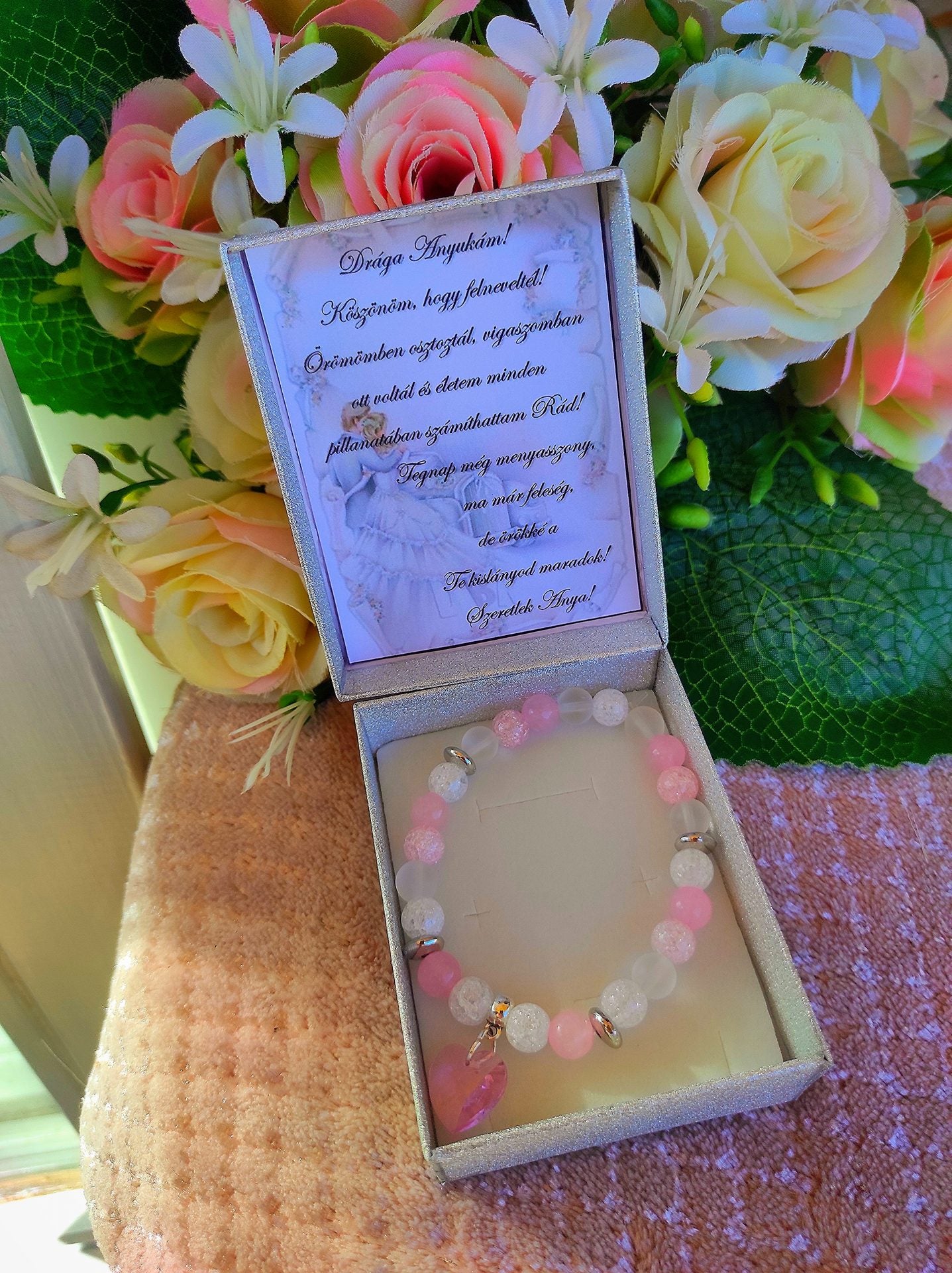 Ajándék örömanya szeretet karkötő